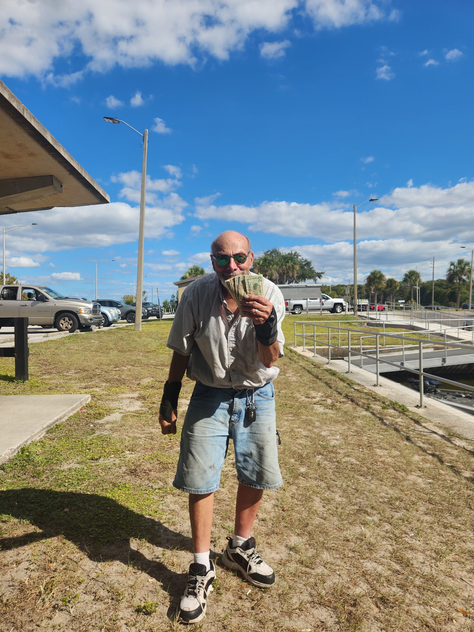 9214526127070946080 Tony Urban - 2nd Place Angler